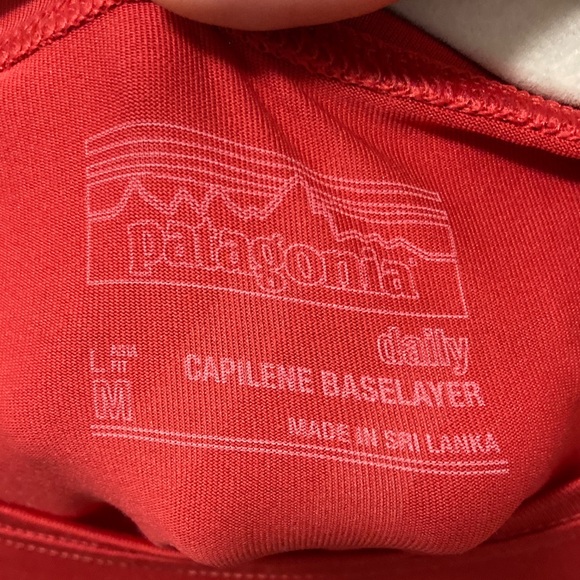 Patagonia Daily Capiline Baselayer Red Long Sleeve Shirt - Picture 3 of 9